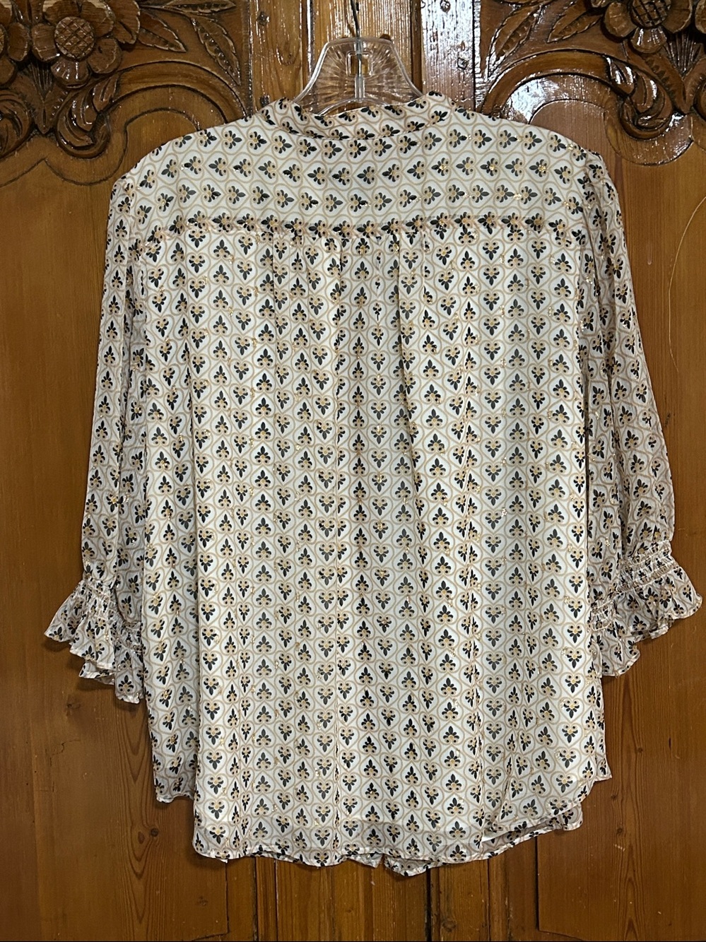 Ann Taylor No Tags Never Worn Concealed Button Front Top  Large - Picture 2 of 5